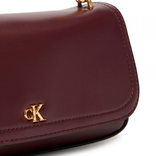 bolso-de-hombro-pequeno-con-cadena-de-herrajes-con-logo-monograma