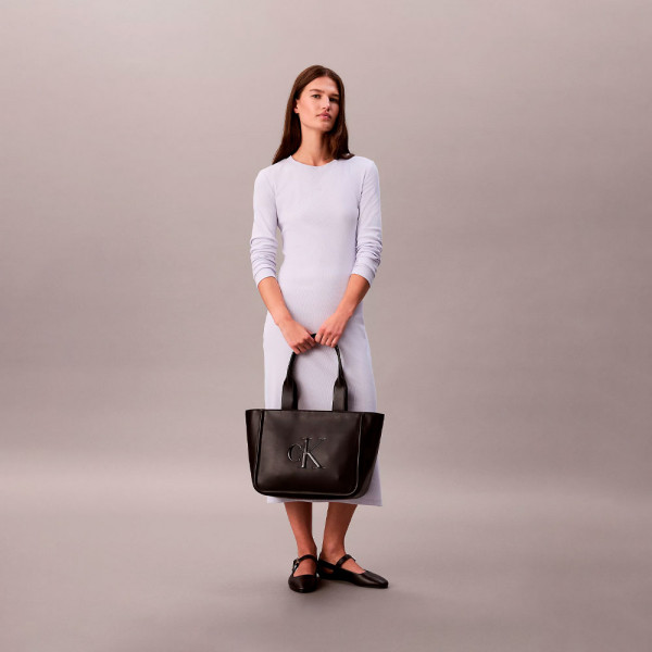 monogram-engraved-tote-bag