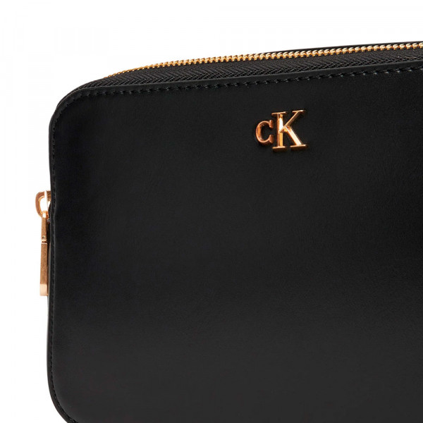 borsa-a-tracolla-con-logo-monogramma-in-metallo