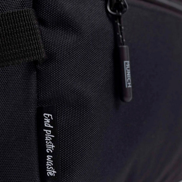 team-sports-toiletry-bag