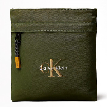 flache-nylontasche-mit-monogramm-logo