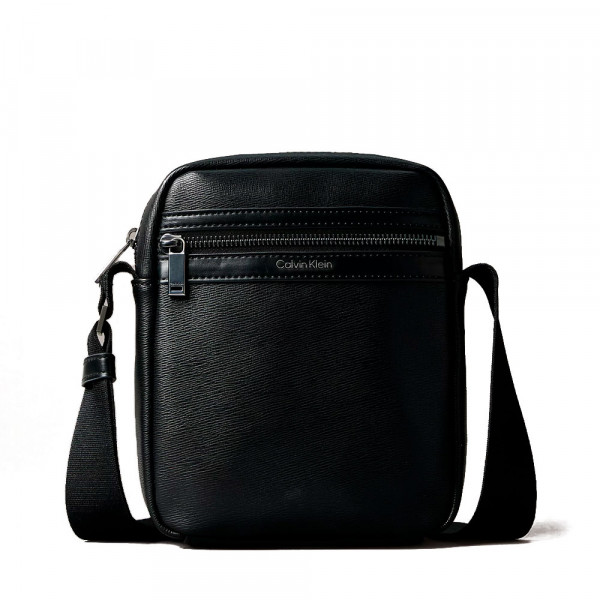 bolsa-de-reporter-texturizada-com-ziper
