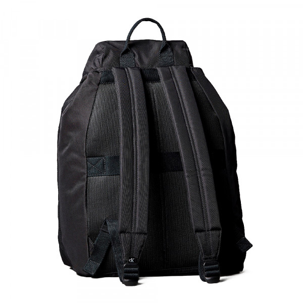 sac-a-dos-a-rabat-en-nylon-avec-logo-monogramme