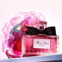 MISS DIOR ESSENCE
Perfume Essence - Candied, Floral and Woody Notes