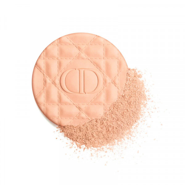 blurring-setting-powder-finitura-opaca-impercettibile-e-luminosa