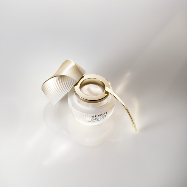 total-form-expert-cream-anti-aging-facial-cream
