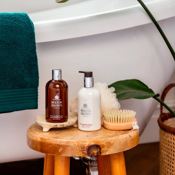 black-pepper-body-lotion-locion-corporal