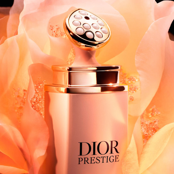 dior-prestige-le-micro-serum-de-rose-yeux-activated-siero-contorno-occhi-rigenerante-eccezionale-con-micronutrienti