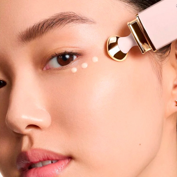 dior-prestige-le-micro-serum-de-rose-yeux-activated-serum-contorno-de-ojos-micronutritivo-regenerador-de-excepcion