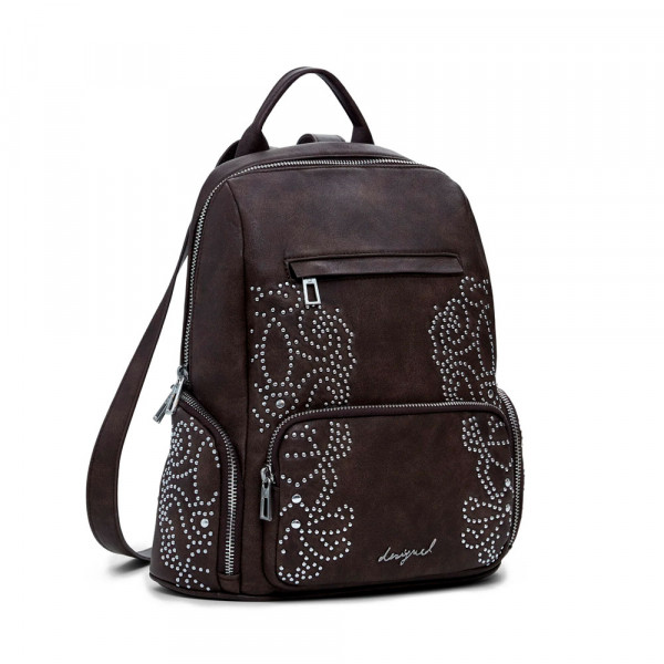 kleiner-rucksack-mit-nietentasche