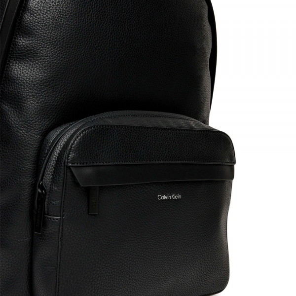 must-round-backpack