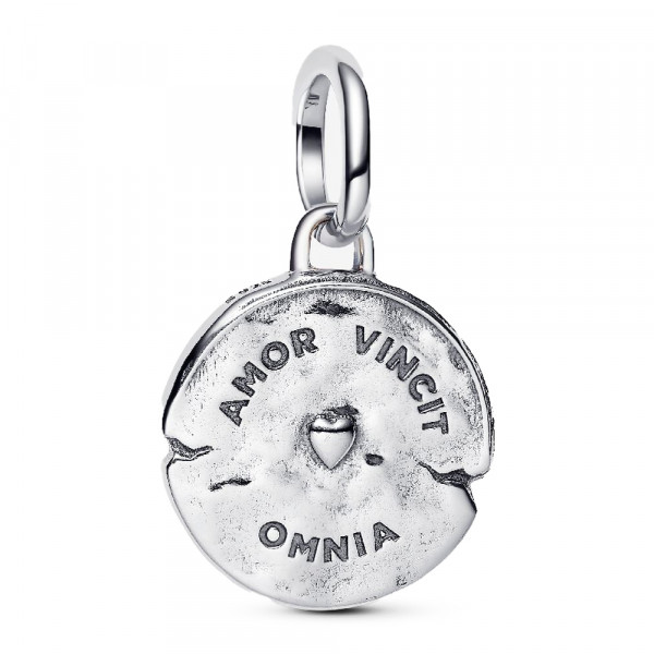 medaillon-en-forme-de-coeur-793975c01