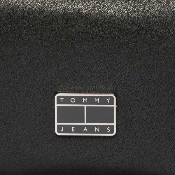 funda-para-movil-essential-con-insignia