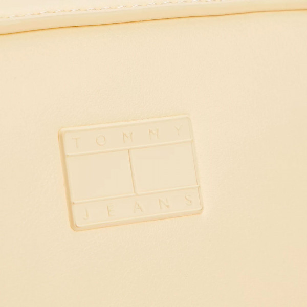 borsa-a-tracolla-per-fotocamera-essenziale
