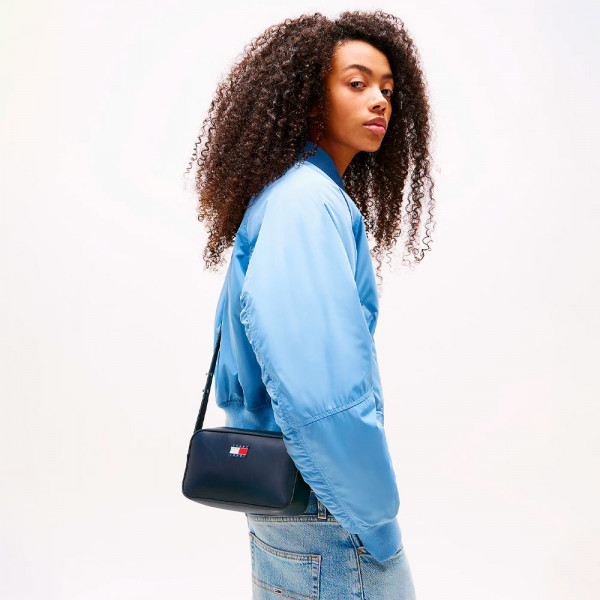 essential-convertible-crossbody