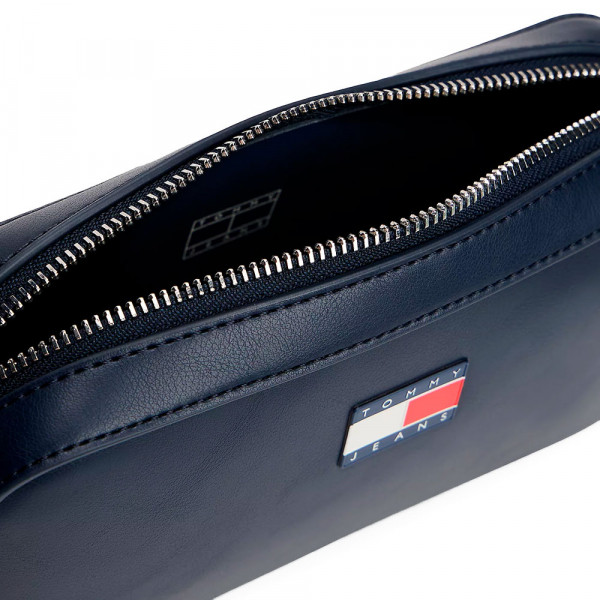 essential-convertible-crossbody
