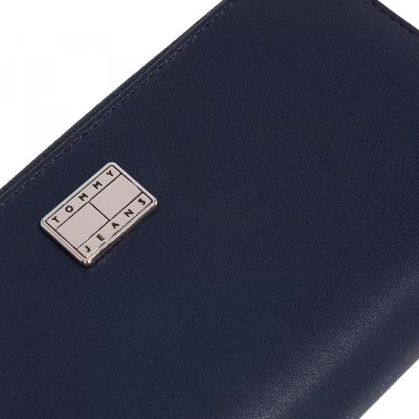 badge-and-zipper-wallet