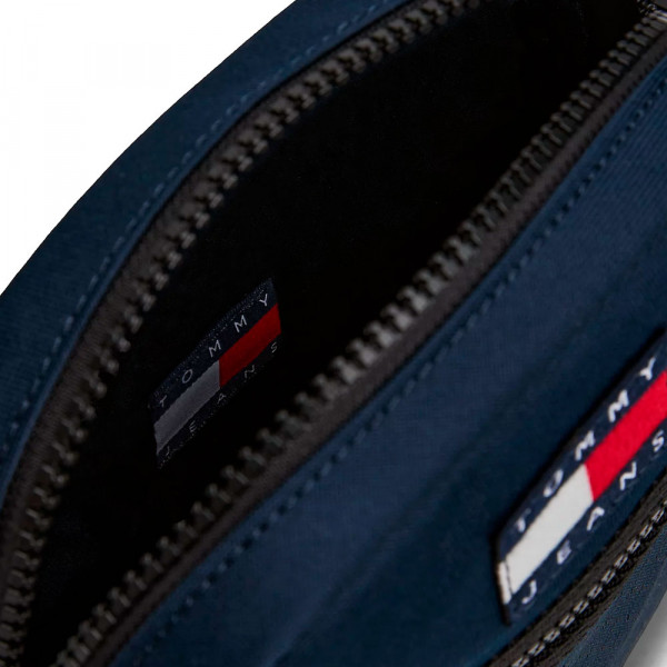 reportertasche-mit-schultergurt-und-logo