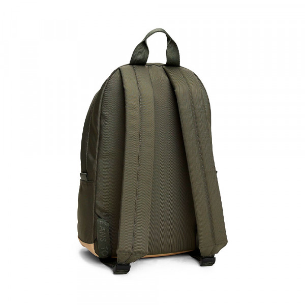 essential-daily-dome-backpack