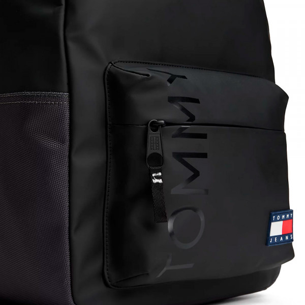 sac-a-dos-avec-logo-essentiel