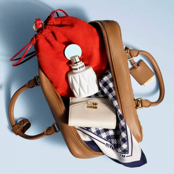 miumiu-fleur-de-lait