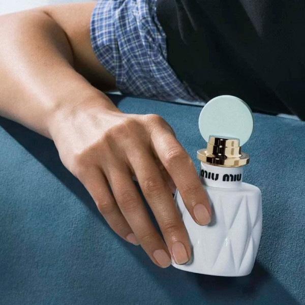 miumiu-fleur-de-lait