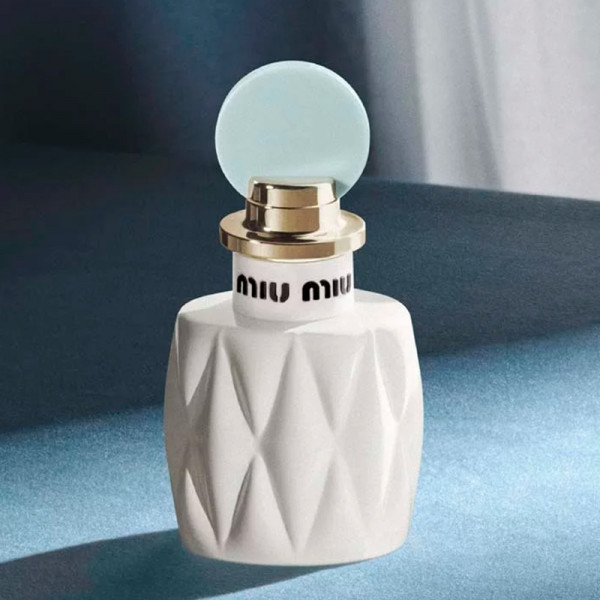 miumiu-fleur-de-lait