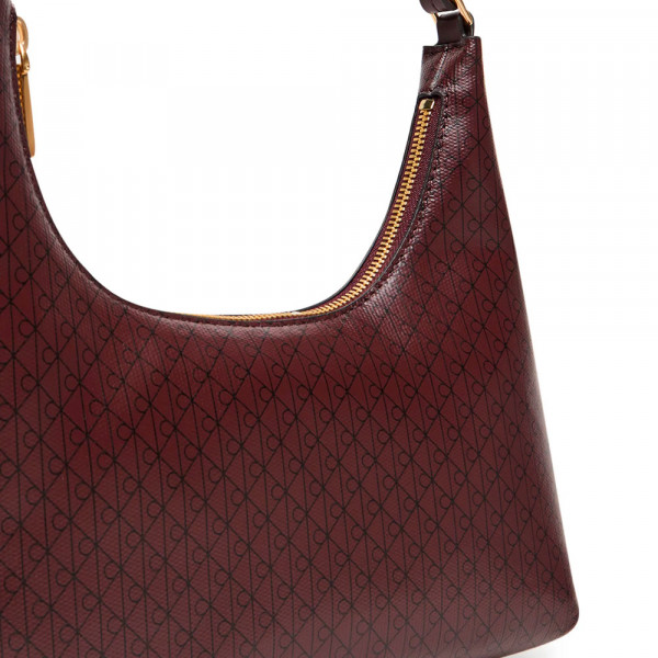 bolsa-de-ombro-com-logotipo-monograma-em-toda-a-peca