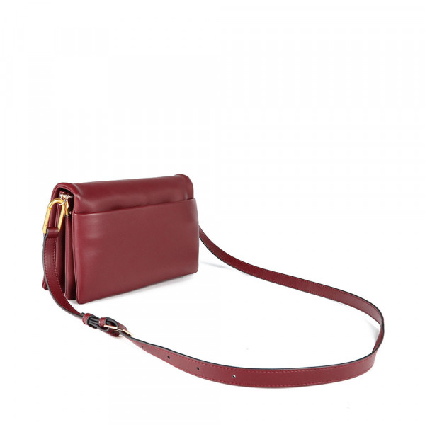 bolsa-de-ombro-com-tres-compartimentos-e-aba