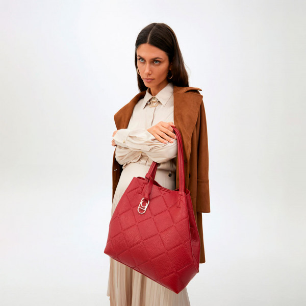 monogrammierte-shopper-tasche-mit-diamant-logo