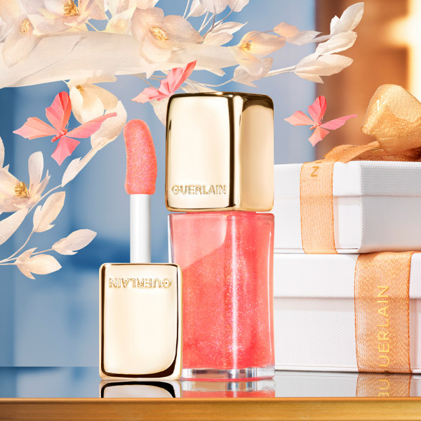 kisskiss-bee-glow-oil-limited-edition-tonet-laebeolie-beriget-med-honning-92-af-naturlig-oprindelse