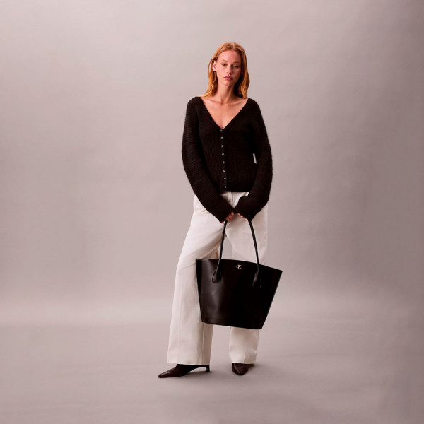 sac-fourre-tout-avec-logo-monogramme sac-fourre-tout-avec-logo-monogramme