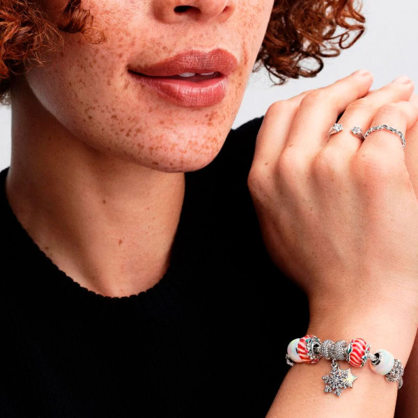 charm-opalescente-794245c01 charm-opalescente-794245c01