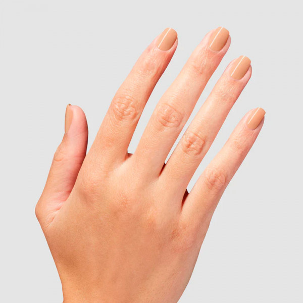 is-a-total-suzi-nagellak