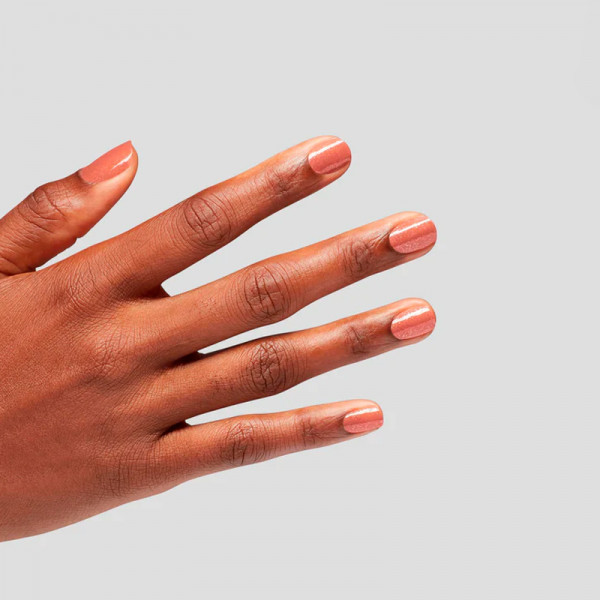 is-knee-high-stock-blings-nagellak