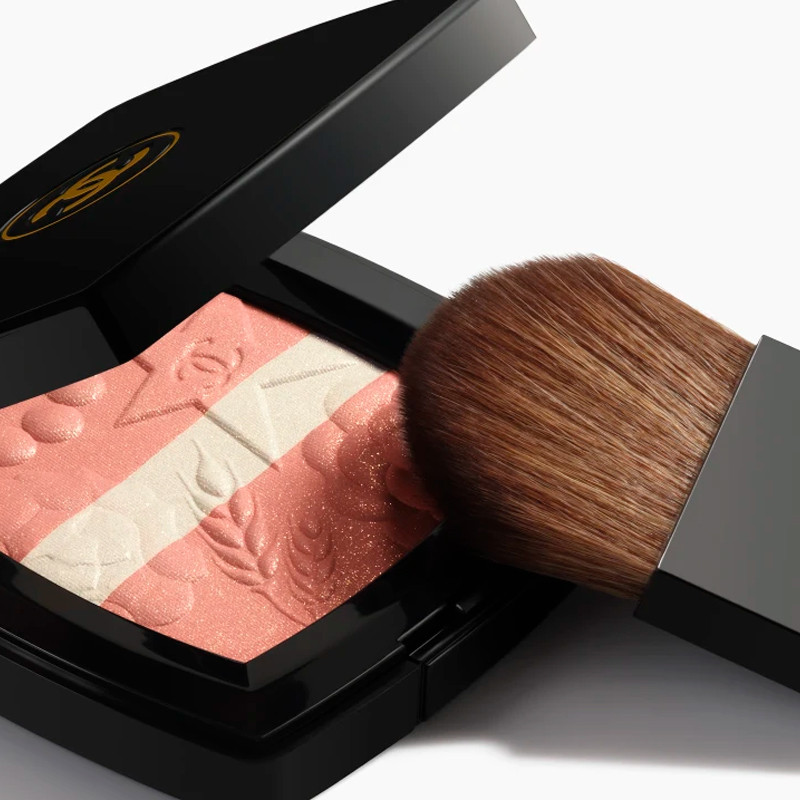 les-signes-de-chanel-lysende-pudderblush