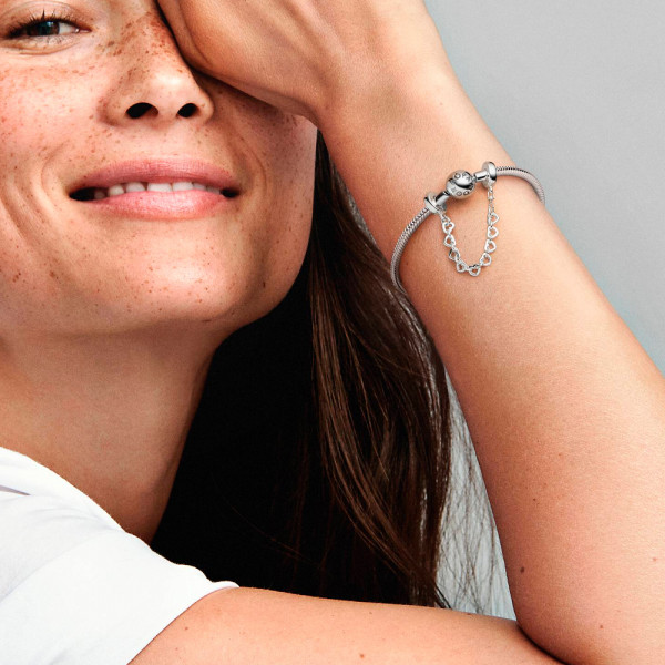 chaine-de-securite-linked-hearts-792274c00