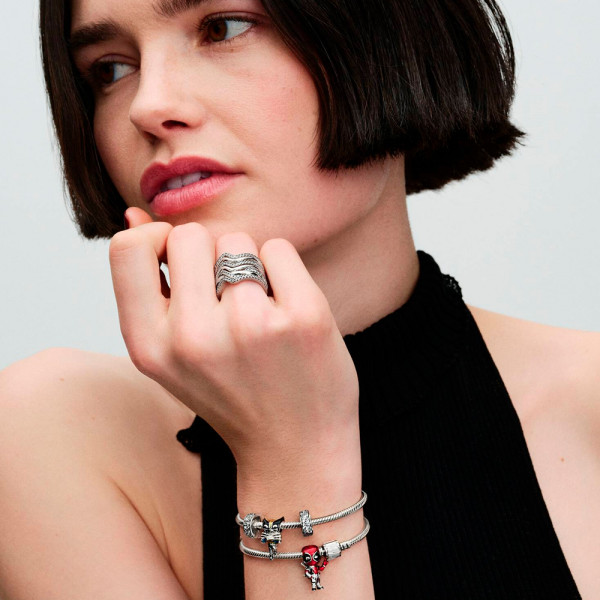 marvel-deadpool-charm-793360c01