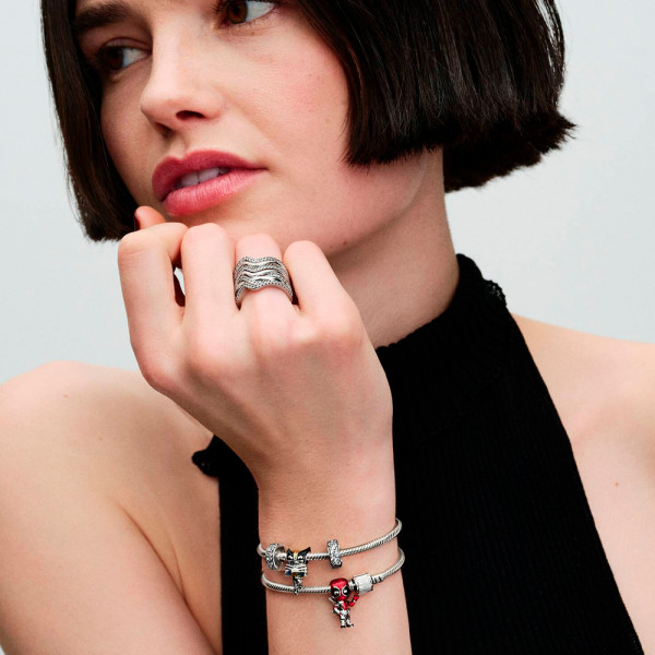 marvel-wolverine-charm