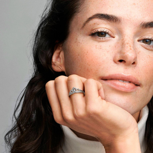 koniglicher-perlentiara-ring-192233c01