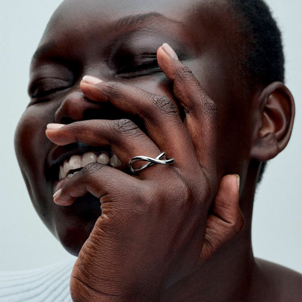 anillo-infinito-forma-organica-193318c00