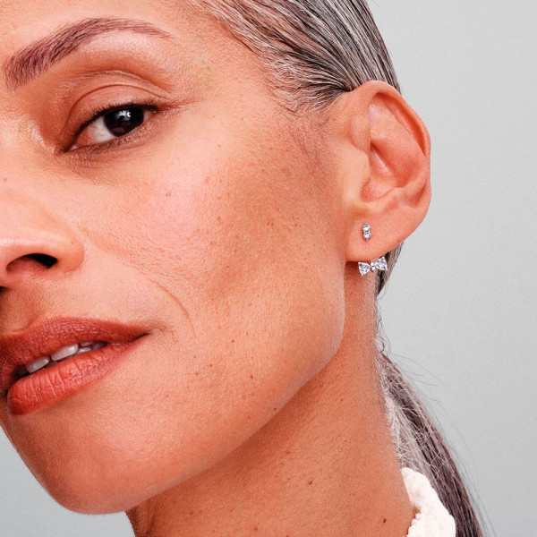 orecchini-pendenti-con-fiocco-scintillante-293543c01