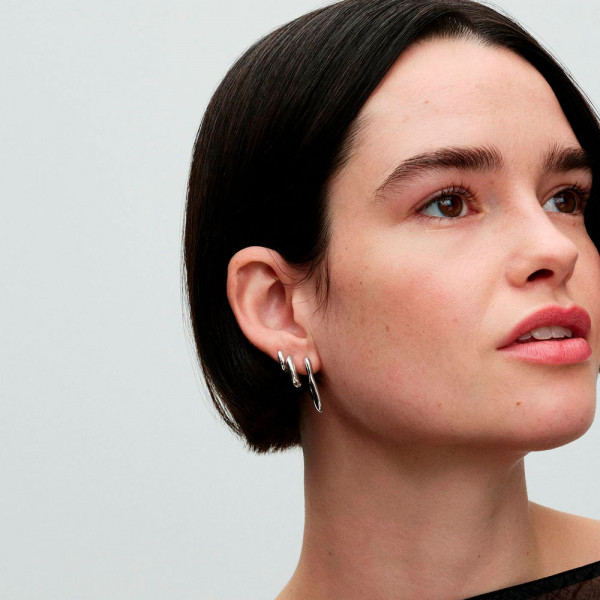 organic-v-shaped-open-hoop-earrings-293290c00