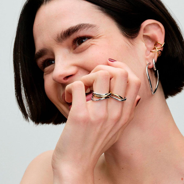 orecchini-a-cerchio-aperti-da-42-mm-forma-organica-293299c00