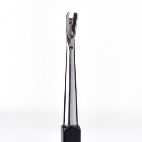 beter-elite-manicure-neglebandsklipper-med-hudskubbe