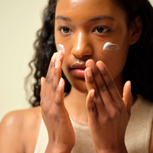 dynasty-cream-langanhaltende-feuchtigkeitscreme