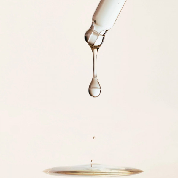 glow-deep-serum-rice-alpha-arbutin-serum-illuminateur