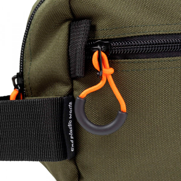 recycelte-sport-kulturtasche