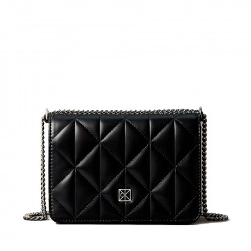 mini-bolsa-acolchoada-com-logotipo-em-emblema