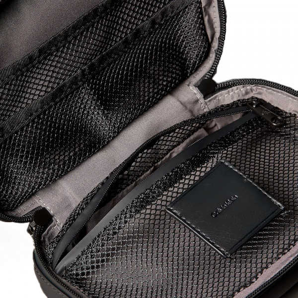 trousse-de-toilette-suspendue-style-doudoune